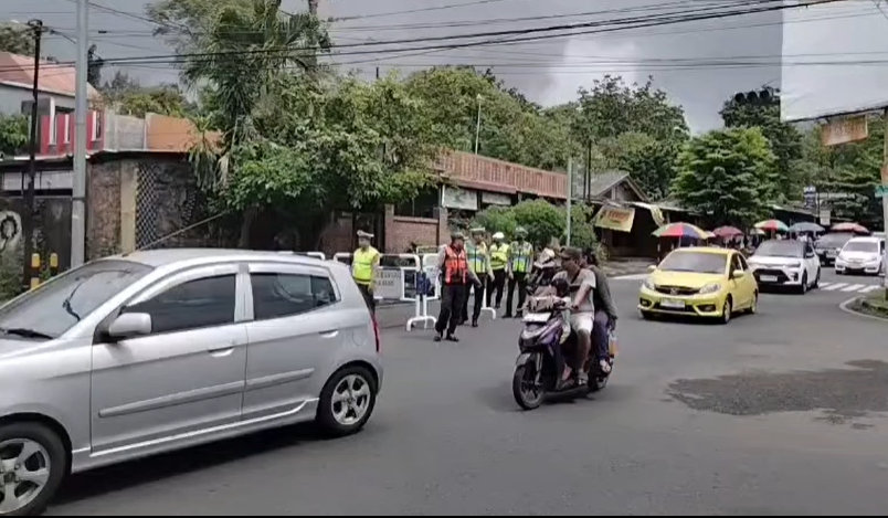 🚧 Urai Kepadatan Pasca-Lebaran, Dishub Semarang Alihkan Arus Lalu Lintas di Jalan Kyai Saleh